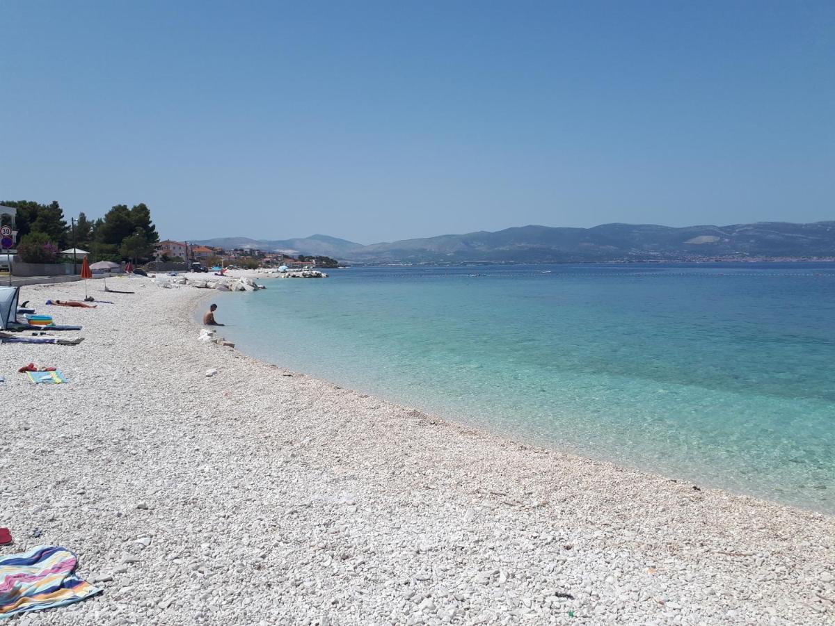 Grandpa Beach House Слатине Экстерьер фото